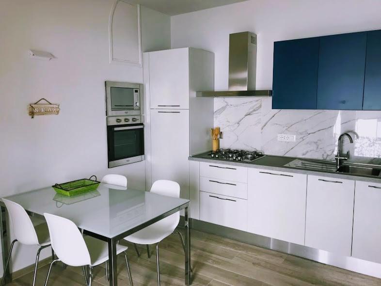 Residence Mare Azzurro Леричи Экстерьер фото